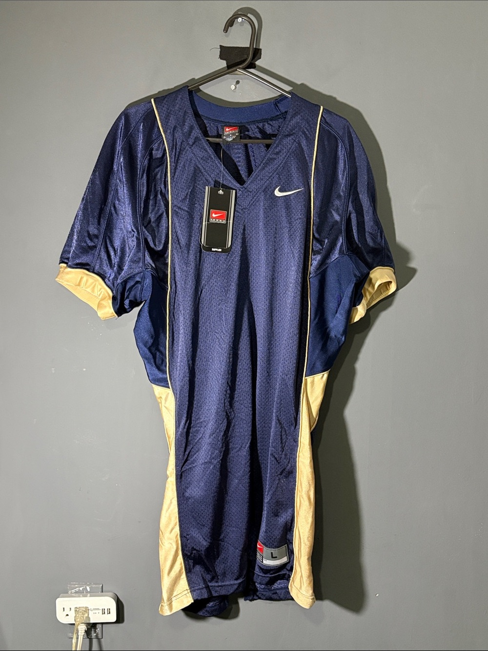 Nike Men’s Navy and Gold Performance Football Jersey (NEW WITH TAGS)